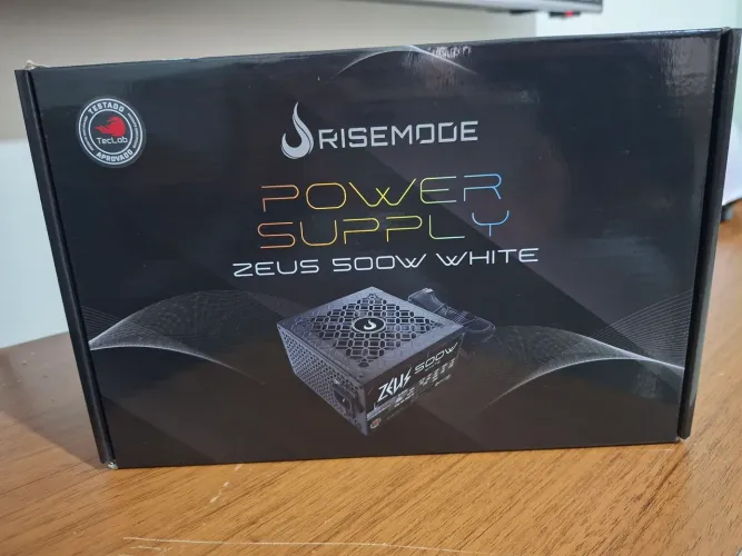 Fonte Gamer Rise Mode Zeus, 500W, PFC Ativo, Preto - RM-PSU-01-WT-500