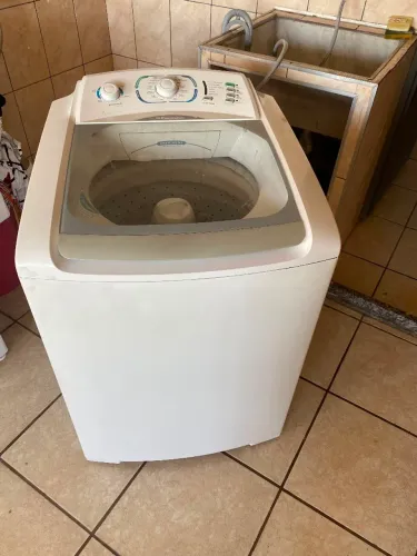 Máquina Electrolux 15kg