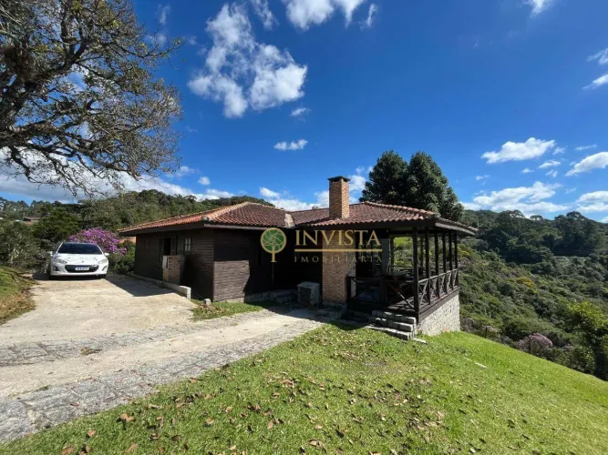 Locação | Casa mobiliada com 3 suítes, toda equipada e 2 vagas de garagem - Rancho Queimad