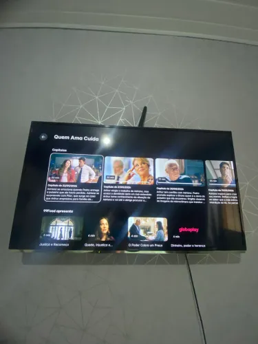 Tv Panasonic 44 smart nova sem nenhum arranhão sempre usada no quarto impecável 