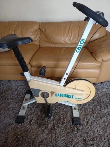 Bicicleta ergométrica em ótimo estado e funcionamento