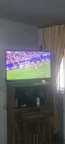 TV AOC 37