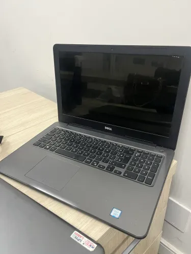 Notebook DELL Inspiron 15 5000 Cores (5567) 7ª geração do Processador Intel® 