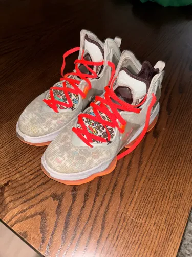 Lebron 19 