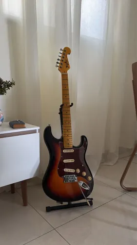 Guitarra Tagima TG-530 Sunburst