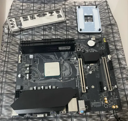 B550M + Ryzen 7 5800XT