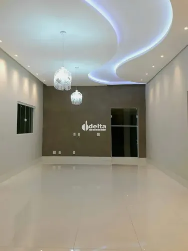 Casa residencial com 3 quartos sendo 1 suíte disponível para locação e venda no bairro Dan