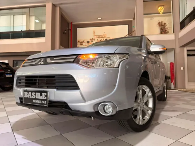 Mitsubishi Outlander 3.0/ GT 3.0 V6 Aut. 2015