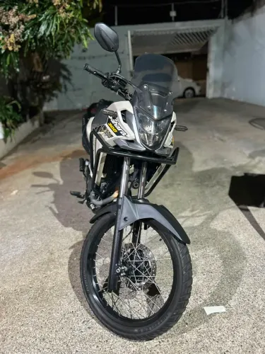Vende-se sahara 300