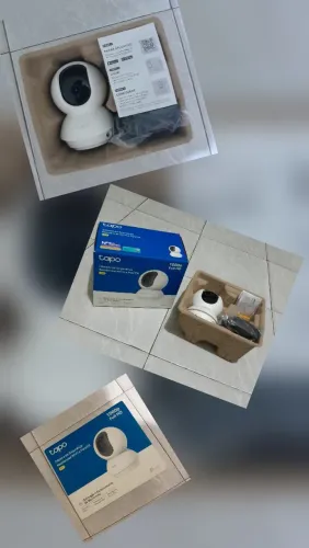 Câmera residencial com Wi-Fi e detector de rastreamento. 