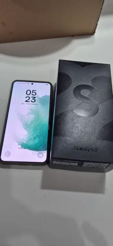 Samsung Galaxy S22 FE verde fosco usado funcionando perfeitamente sem nenhum arranhão <br>
