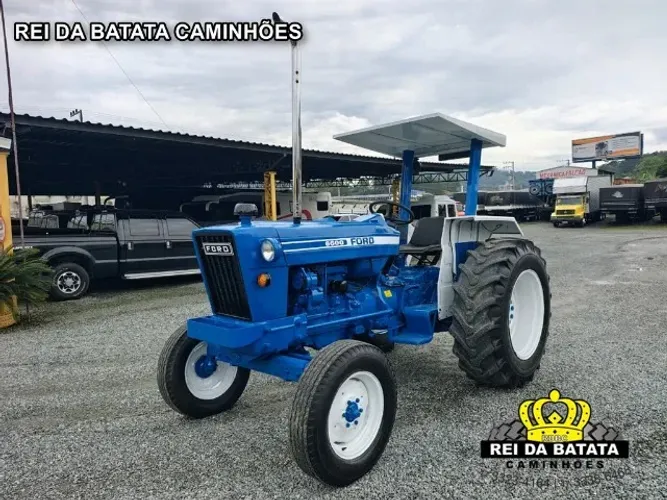Trator Ford 6600 - Emplacado