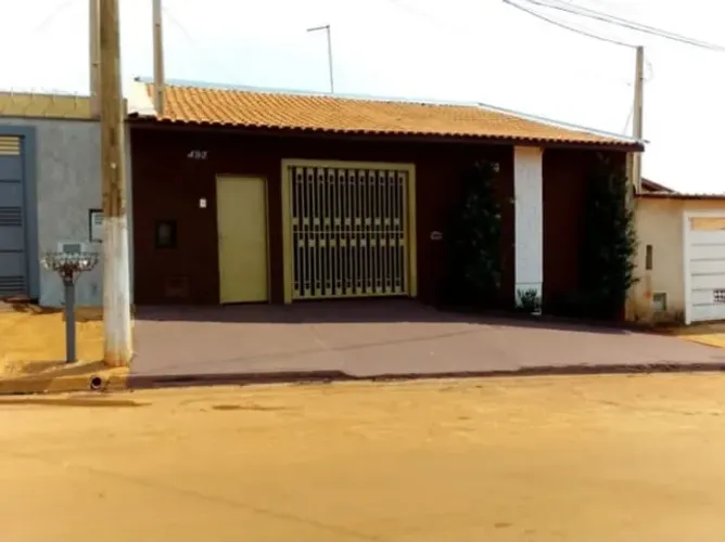Casa grande no Jardim Aliança