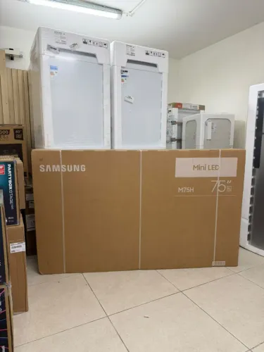 Smart TV 75 polegadas Samsung 4K UHD Mini LED nova