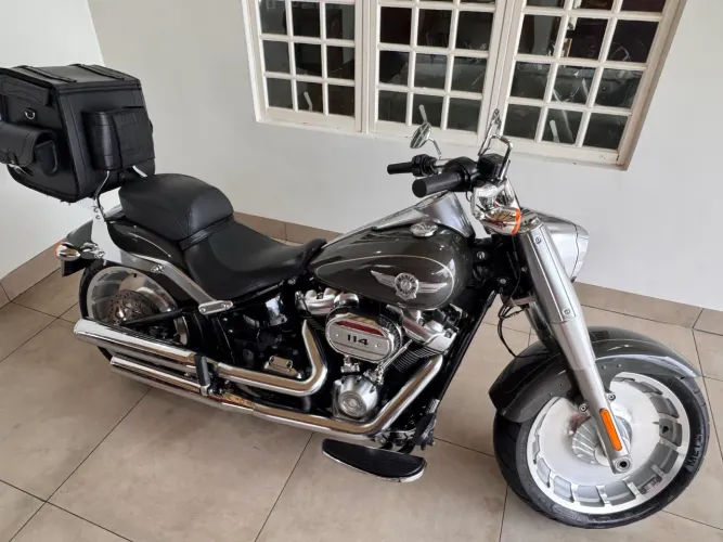 Vendo Fat Boy 2018 em excelente estado, muito conservada.