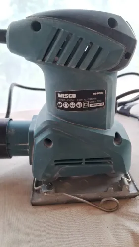 Lixadeira elétrica orbital Wesco