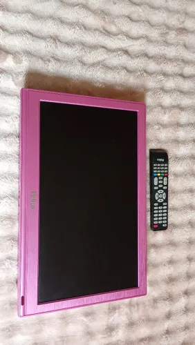 Tv de 20 polegadas na cor rosa para o quarto da sua princesa 