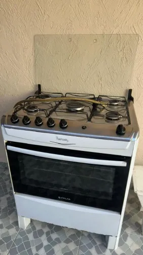Fogão de 5 bocas
