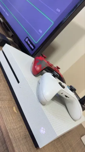 Xbox One S 