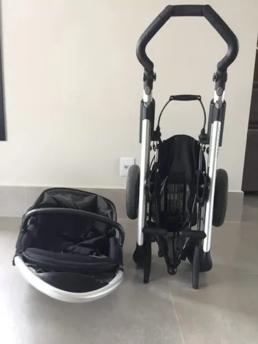 Kit carrinho Maxi Cosi Elea+ bebê conforto +base