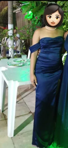 Vendo vestido de festa