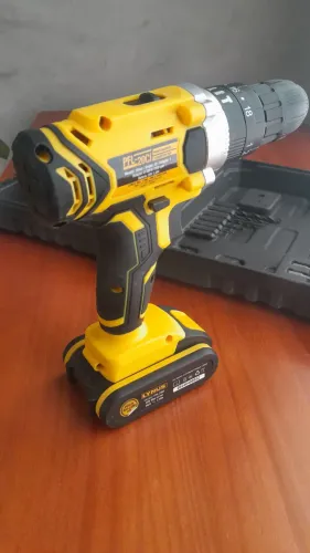 Furadeira e parafusadeira Lynus 20V PFL-20CI