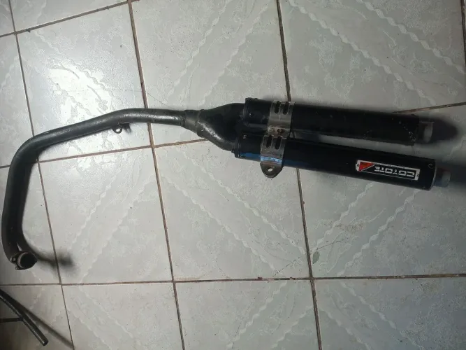 Kadron da CB 300