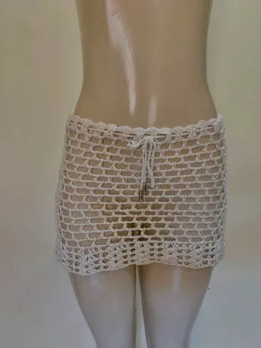 Saias e conjunto crochê com preços variados