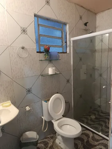 Alugo casa por temporada na massagueira.