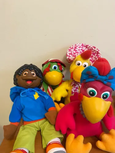Conjunto de PERSONAGENS DO COCORICÓ.