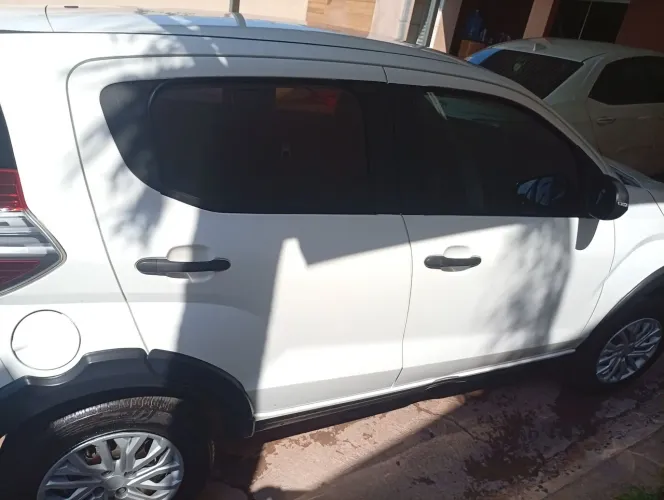 Fiat Mobi Like 1.0 Fire Flex 5P. 2022