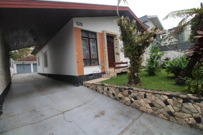 CASA BAIRRO VILA IZABEL COM 3 QUARTOS NA MELHOR LOCALIZAÇÃO