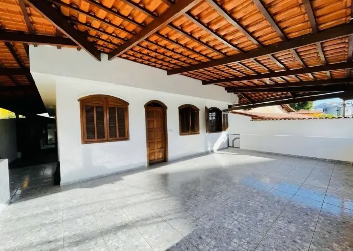 Casa com 4 dormitórios à venda, 160 m² por R$ 850.000,00 - Novo Eldorado - Contagem/MG