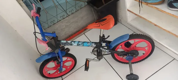 Vendo essa Bicicleta do Homem Aranha