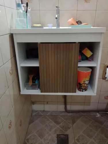 Pia de banheiro 100 Reais 