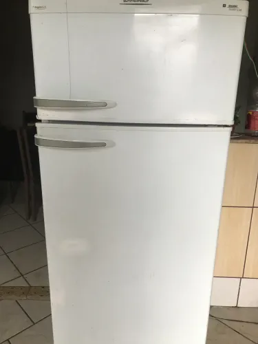 Geladeira Dako