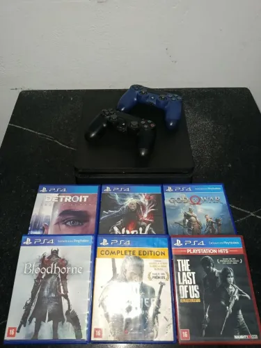Playstation 4 Slim