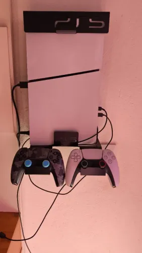 PS5 Slim digital, 2 controles 