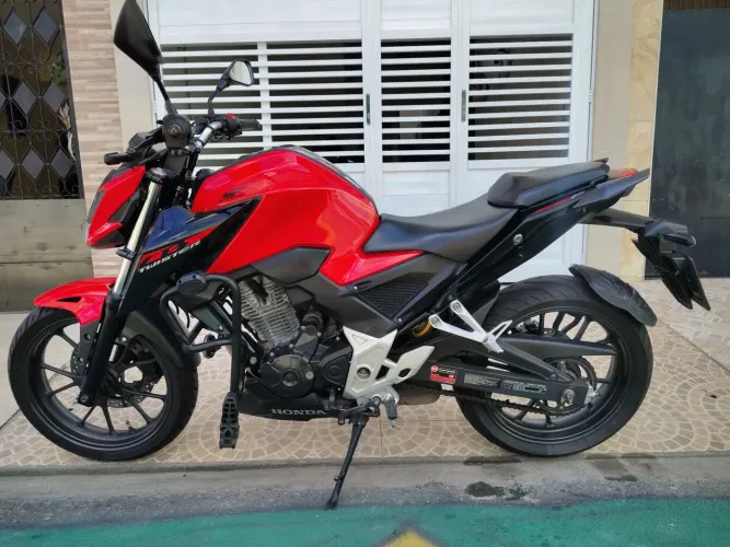 Twister cb300f ano 2023 apenas 19.000 km rodados