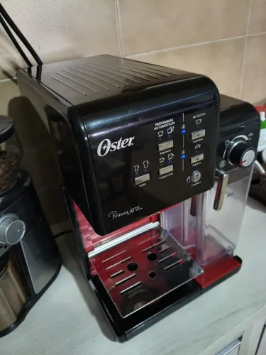 Oster PrimaLatte II - Cafeteira Espresso, 220V, Vermelho