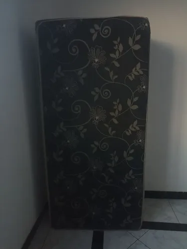 Cama de solteiro