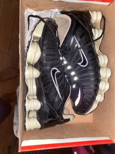 Vende-se 12 mola da Nike