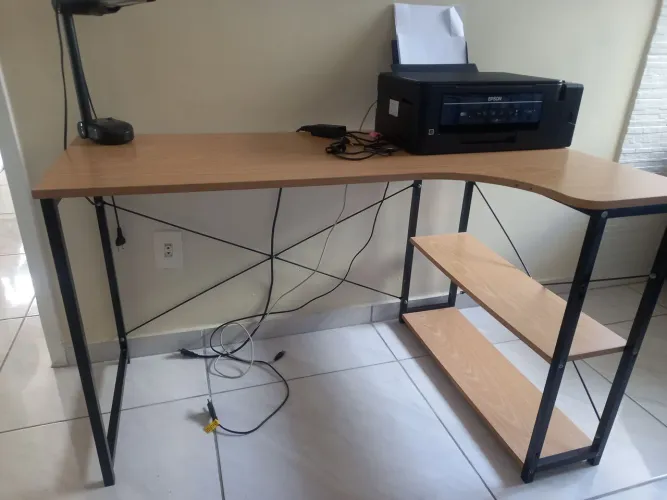 Mesa para computador + estante