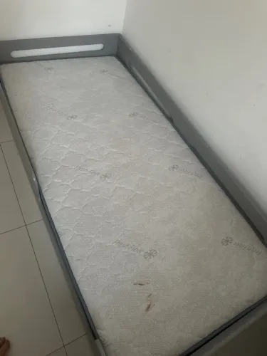 Vendo cama e colcha