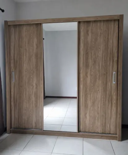 Lindo Roupeiro De Casal (ENTREGO E MONTO)