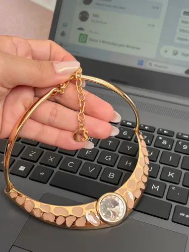 COLAR CARMEN STEFFENS