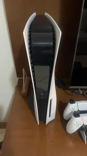 PlayStation 5 com leitor mais acessórios