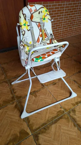 Cadeira de Alimentação Infantil Galzerano Standard II - Estampa Girafa<br>Descrição