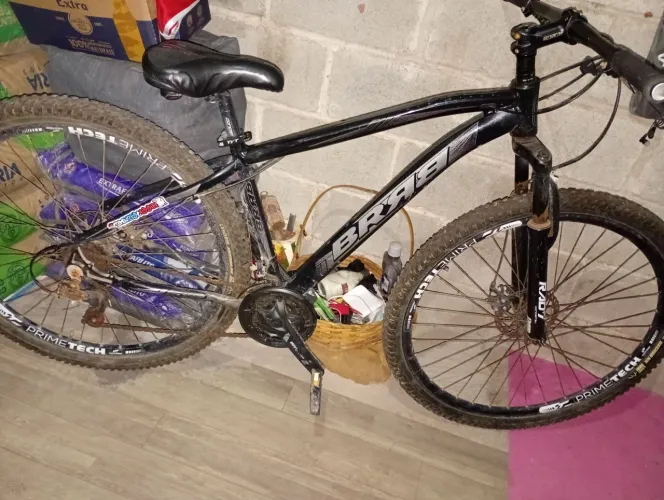 Vendo bicicleta aro 29 em bom estado