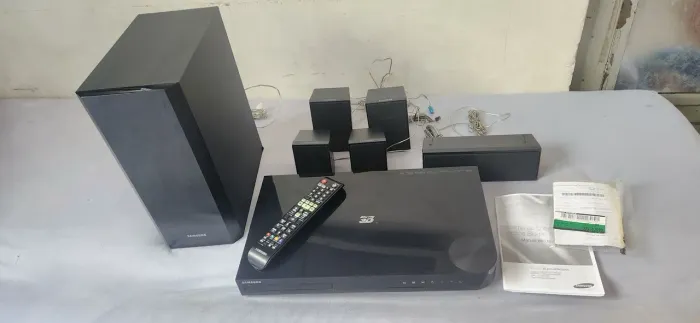 Home Theater Samsung Blu-ray 3D sistema de entretenimento modelo HT-F5525WK/ZD SWA-6000/ZD